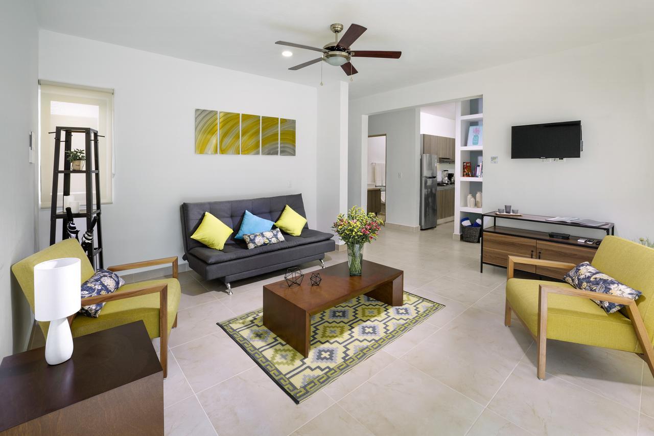 بويرتو موريلوس Velas Condos City And Pool View المظهر الخارجي الصورة
